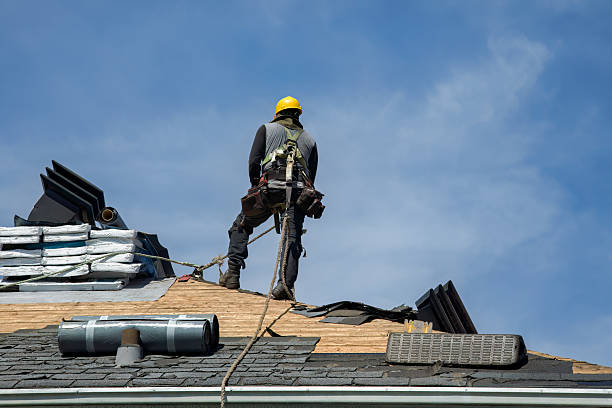 Professional Gutter Installation technician working in Mentone, IN